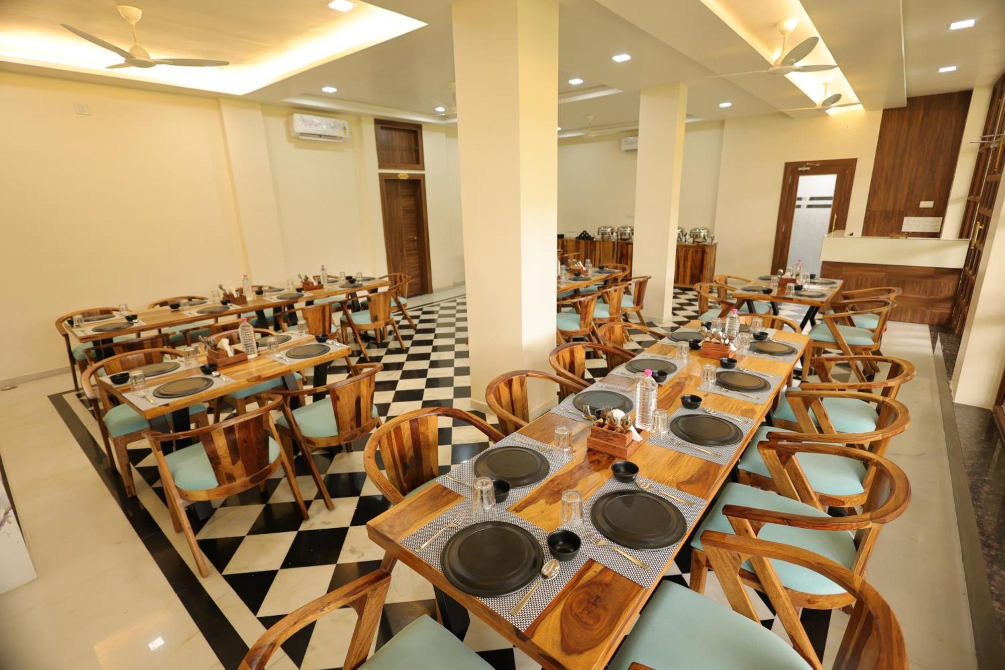 Manas Resort By Rudrakshi Udaipur Eksteriør bilde