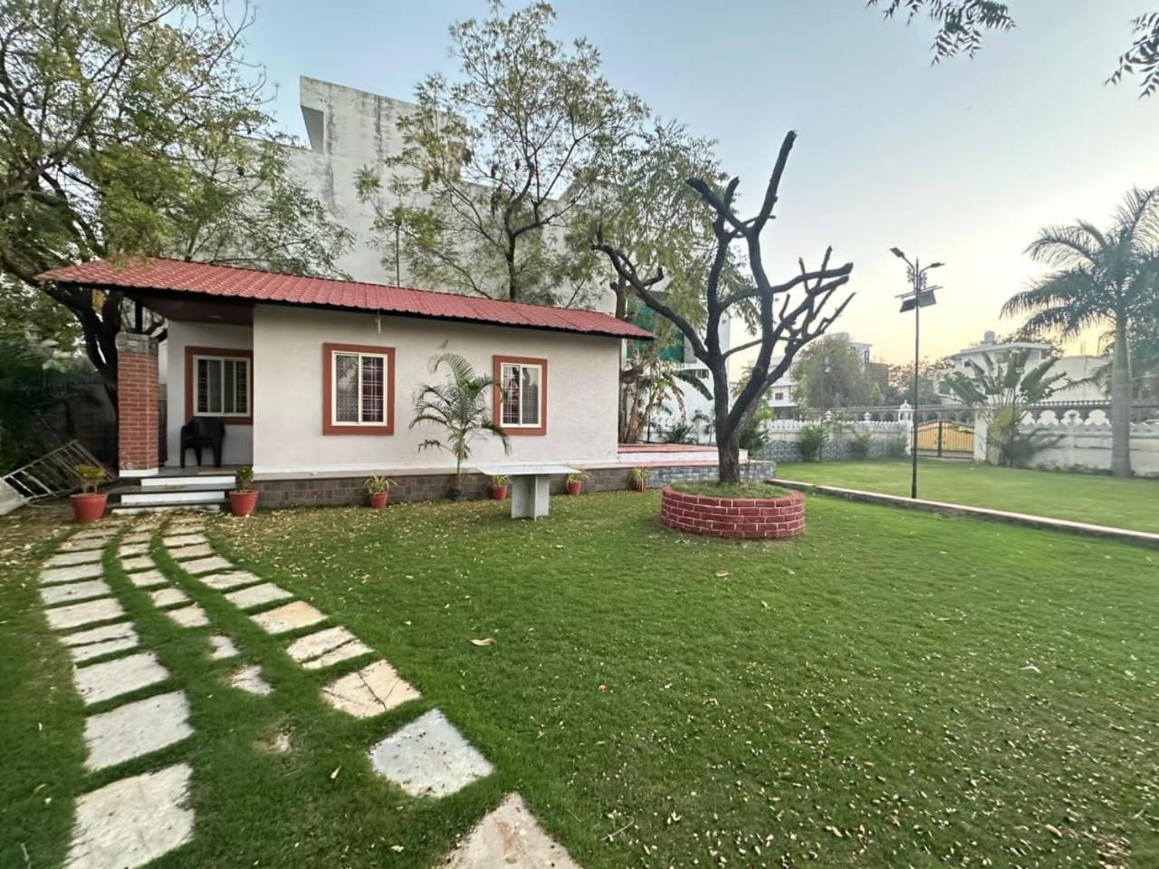 Manas Resort By Rudrakshi Udaipur Eksteriør bilde